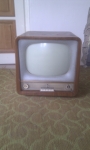 predam-starodavny-televizor